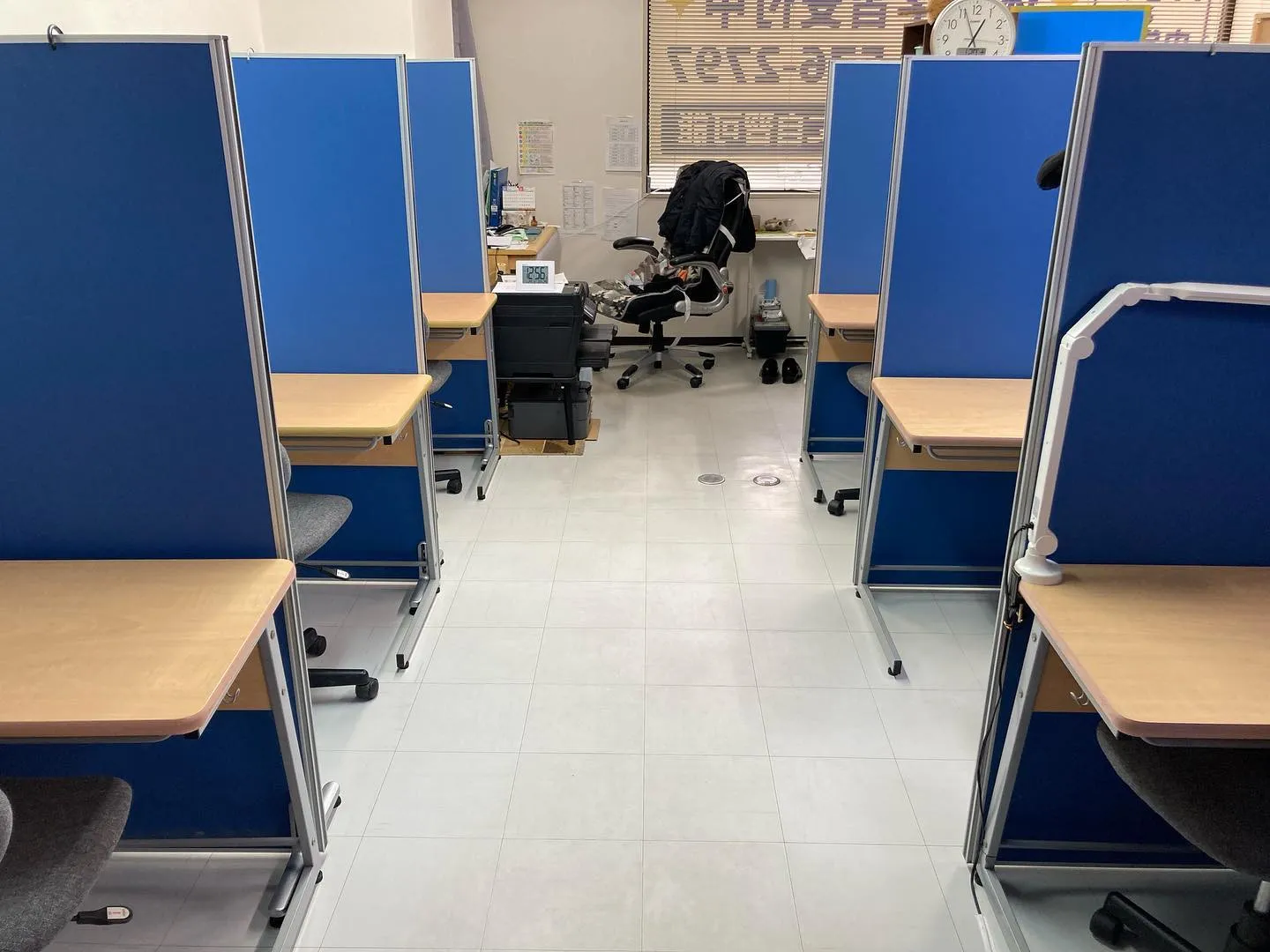 生徒の皆さんが勉強する席です。